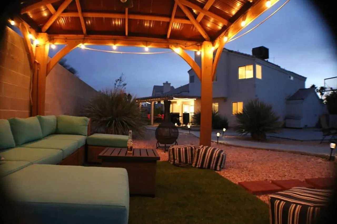 Feriehus Vegas Getaway, Pool, Basket Ball, Games, Cook Las Vegas