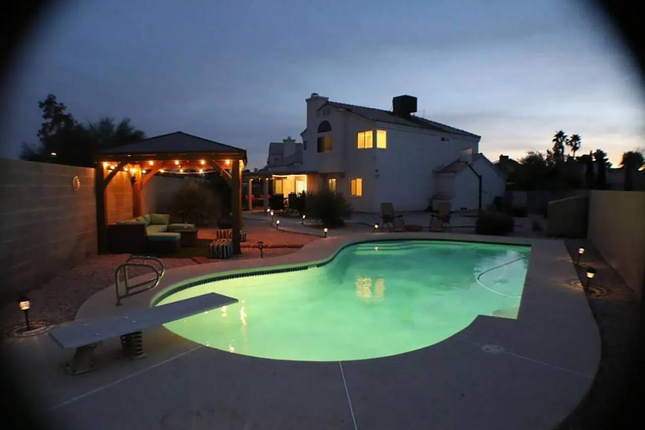 Vegas Getaway, Pool, Basket Ball, Games, Cook Las Vegas